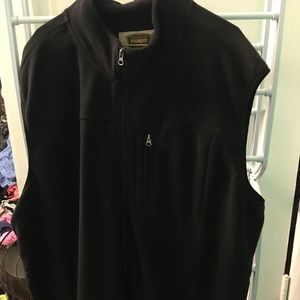 Foundry brand zip up vest